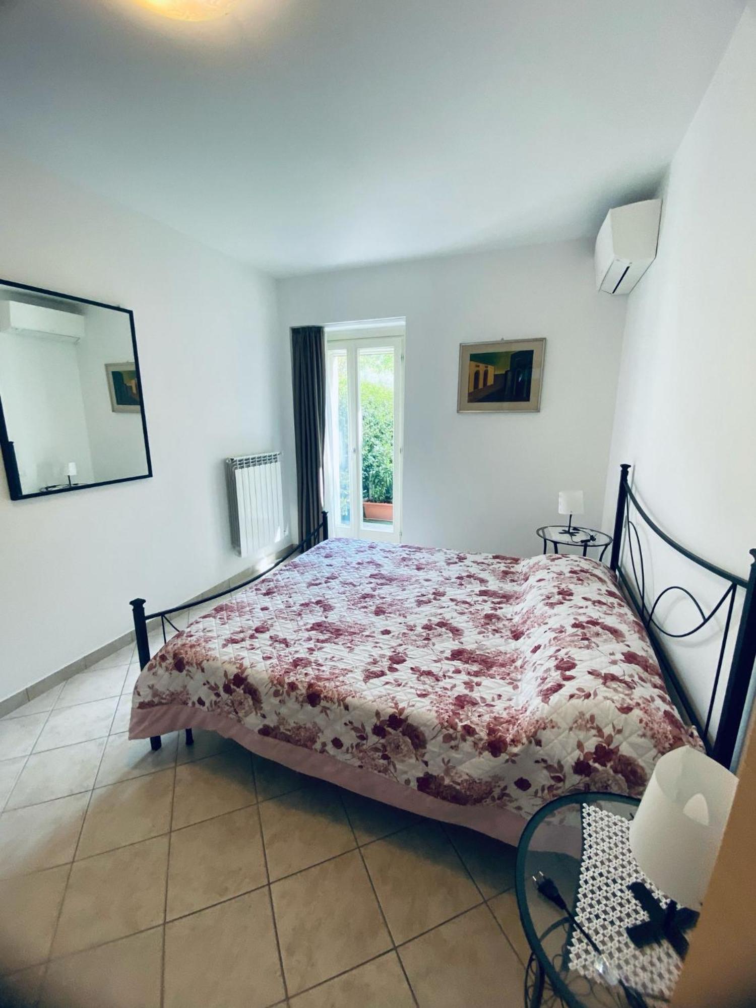 Alma Apartment Sirmione Zimmer foto